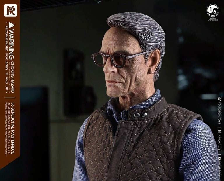 Youngrich Toys YRO22 [The Butler Alfred Batman] 1/6 Scale Collectible Figure