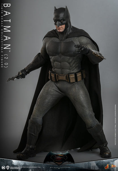 Hot Toys MMS731 Batman v Superman: Dawn of Justice [Batman (2.0)] (Regular Version) 1/6th Scale Collectible Figure