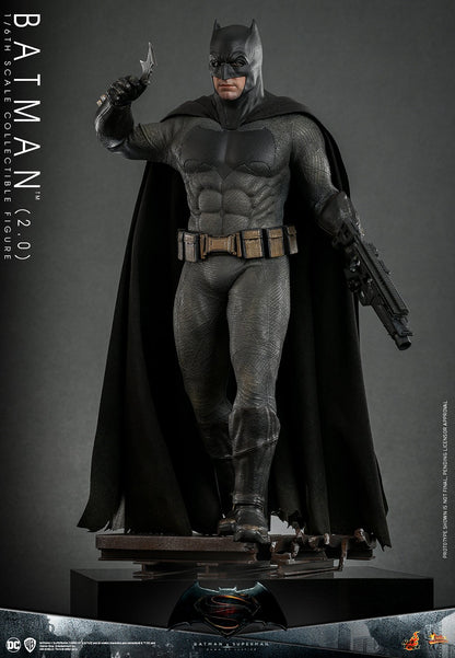 Hot Toys MMS731 Batman v Superman: Dawn of Justice [Batman (2.0)] (Regular Version) 1/6th Scale Collectible Figure