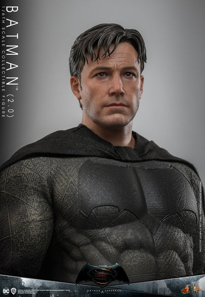 Hot Toys MMS731 Batman v Superman: Dawn of Justice [Batman (2.0)] (Regular Version) 1/6th Scale Collectible Figure