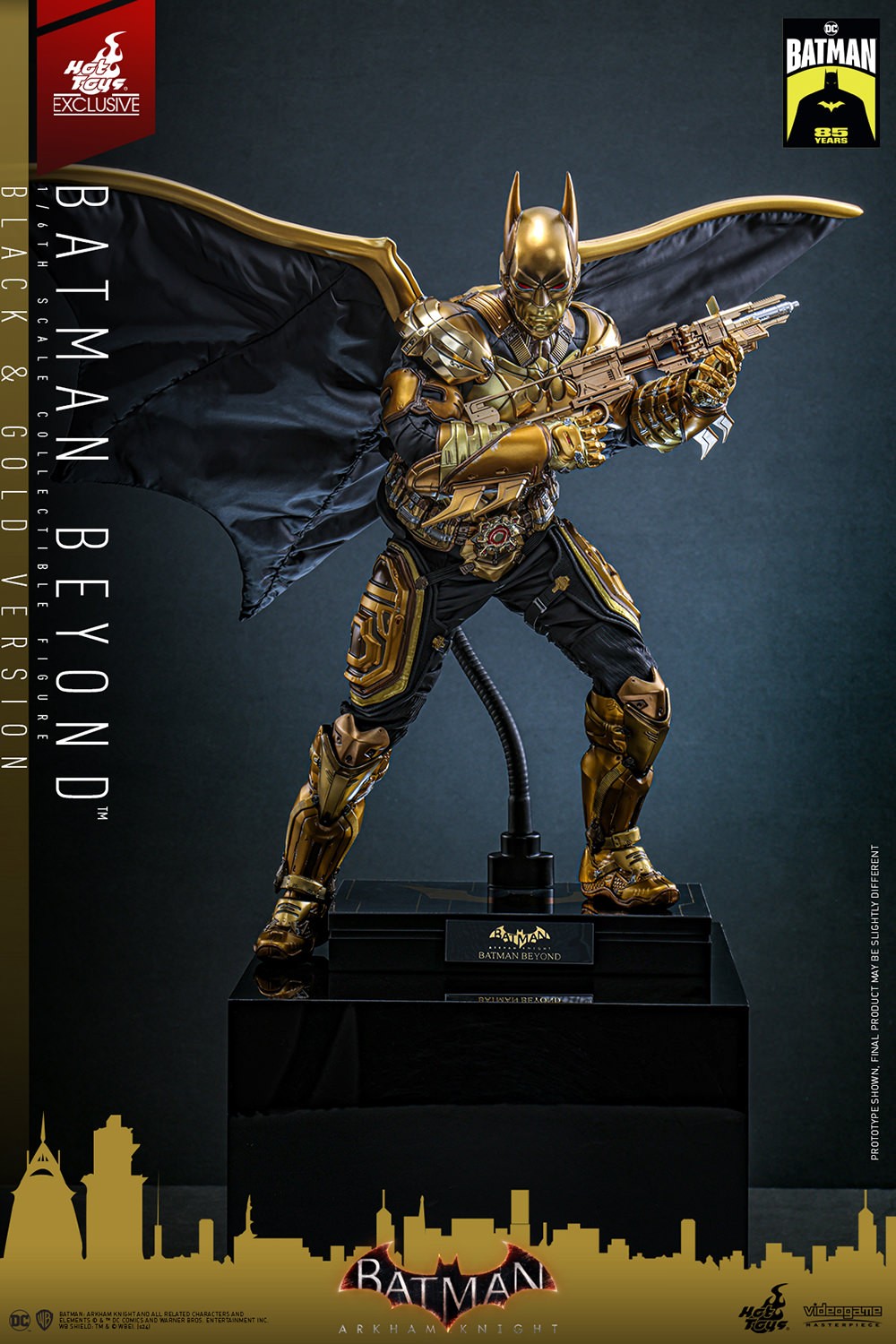 Hot Toys VGM64 Batman Arkham Knight [Batman Beyond] (Black & Gold Version) 1/6th scale Collectible Figure (Exclusive Limited Edition)