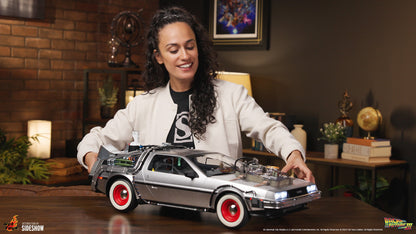 Hot Toys - MMS780 - Back to the Future III DeLorean Time Machine - 1/6 Scale Collectible Figure