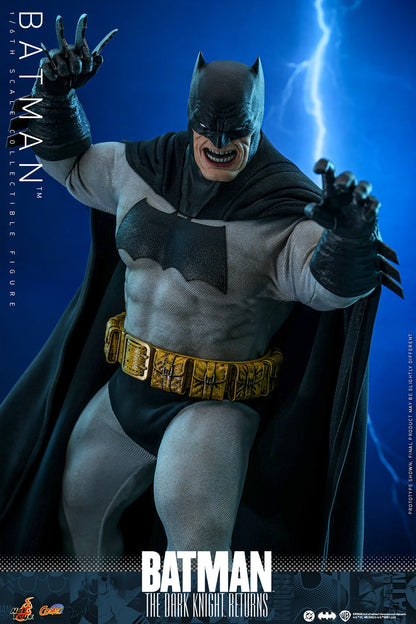 (Preorder) Hot Toys CMS024 DC Comic Batman The Dark Knight Returns [Batman] 1/6 Scale Collectible Figure