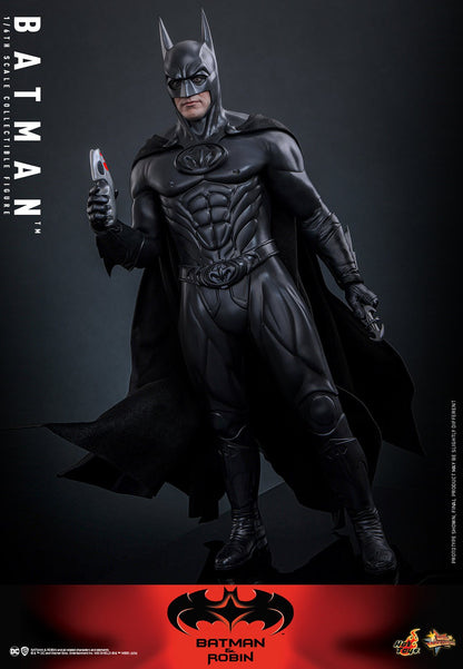 (Preorder) Hot Toys MMS786 Batman & Robin [Batman] 1/6 Scale Collectible Figure