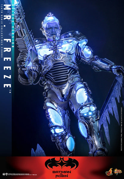 (Preorder) Hot Toys MMS800DX Batman & Robin [Mr. Freeze] (Deluxe Version) 1/6 Scale Collectible Figure