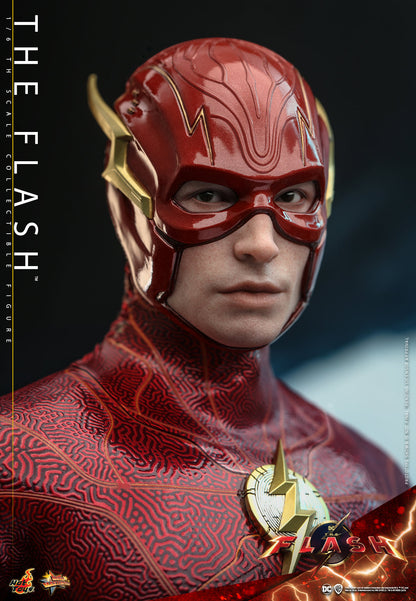 Hot Toys MMS713B The Flash [The Flash (Special Version) with The Life Size The Flash Signet Ring] 1/6 Scale Collectible Figure