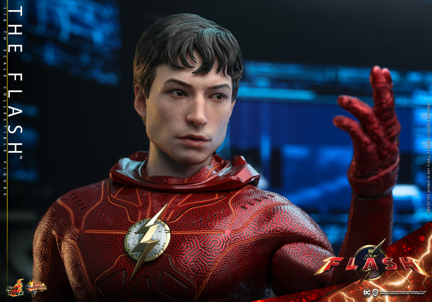 Hot Toys MMS713B The Flash [The Flash (Special Version) with The Life Size The Flash Signet Ring] 1/6 Scale Collectible Figure