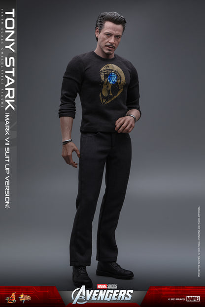 Hot Toys MMS718B The Avengers [Tony Stark] (Mark VII Suit up Version) 1/6th Scale Collectible Figure (Special Edition)