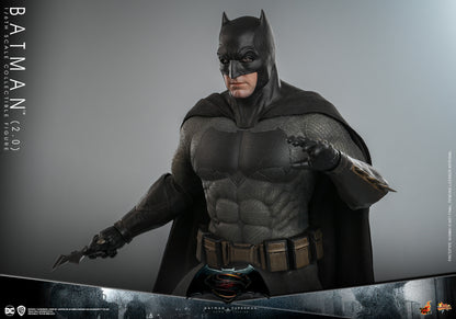 Hot Toys MMS732 Batman Vs Superman : DOJ [Batman 2.0] 1/6 Scale Collectible Figure