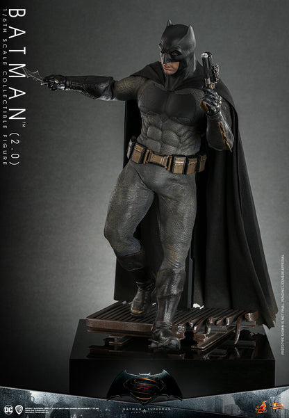 Hot Toys MMS732 Batman Vs Superman : DOJ [Batman 2.0] 1/6 Scale Collectible Figure